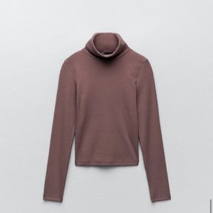 Zara Long sleeve T-shirt with a high neck. RIBBED T-SHIRT NWT